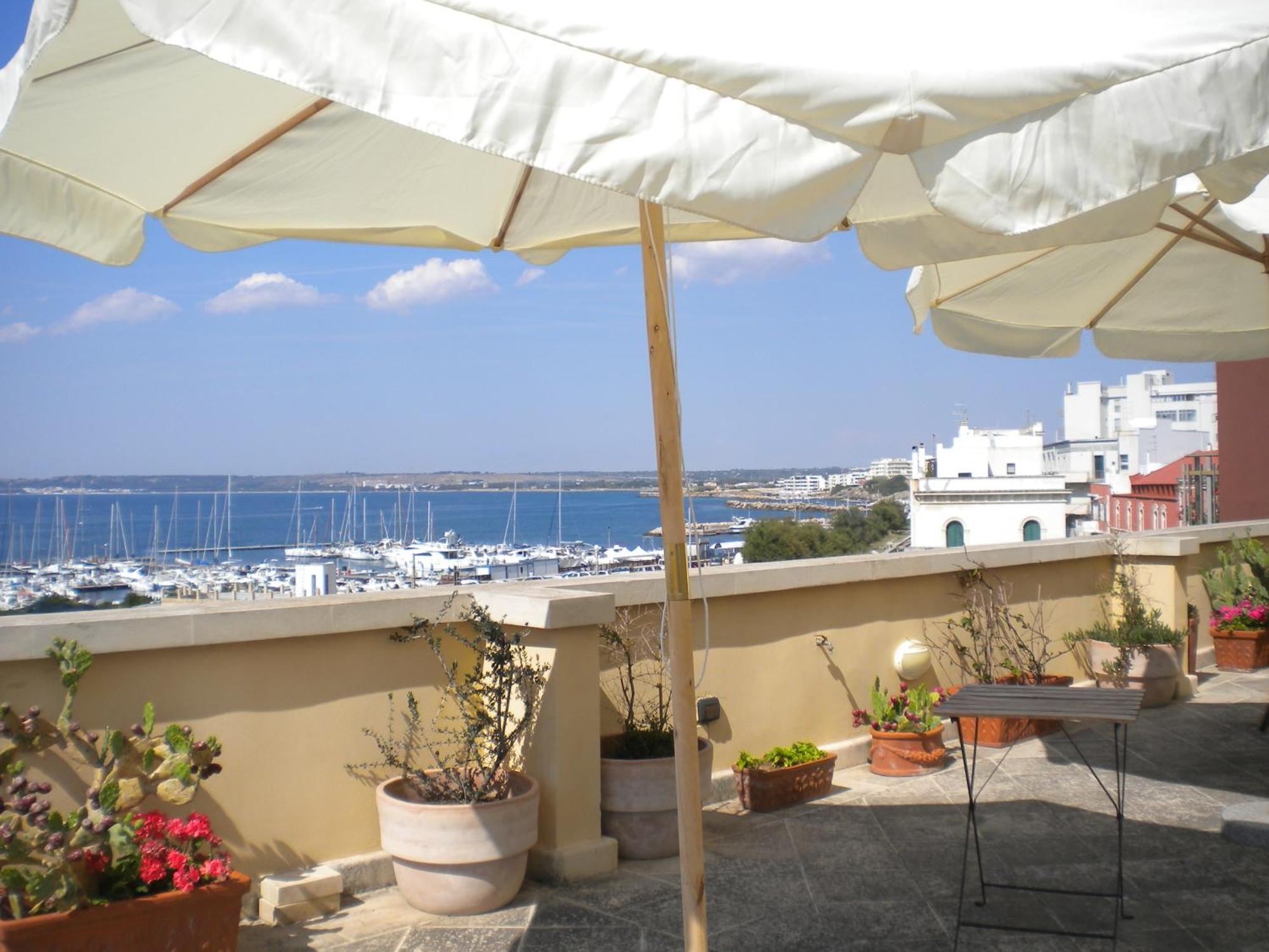 Palazzo Vergine - By Inside Salento Gallipoli Eksteriør billede